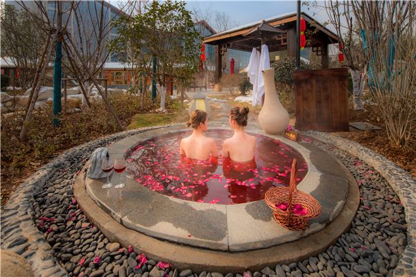 温泉泡得好轻松,泡温泉原来可以这么泡