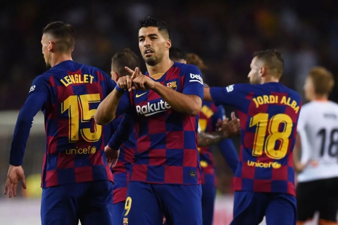 苏亚雷斯官方专访：回顾加盟巴萨这些年