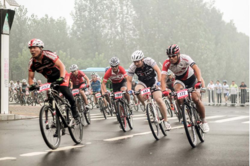 你选错了自行车，骑出去就像“夕阳红骑行队”