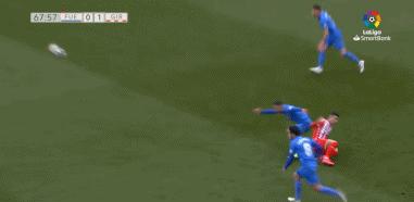 疯狂足球红牌,疯狂的足球吉布斯红牌