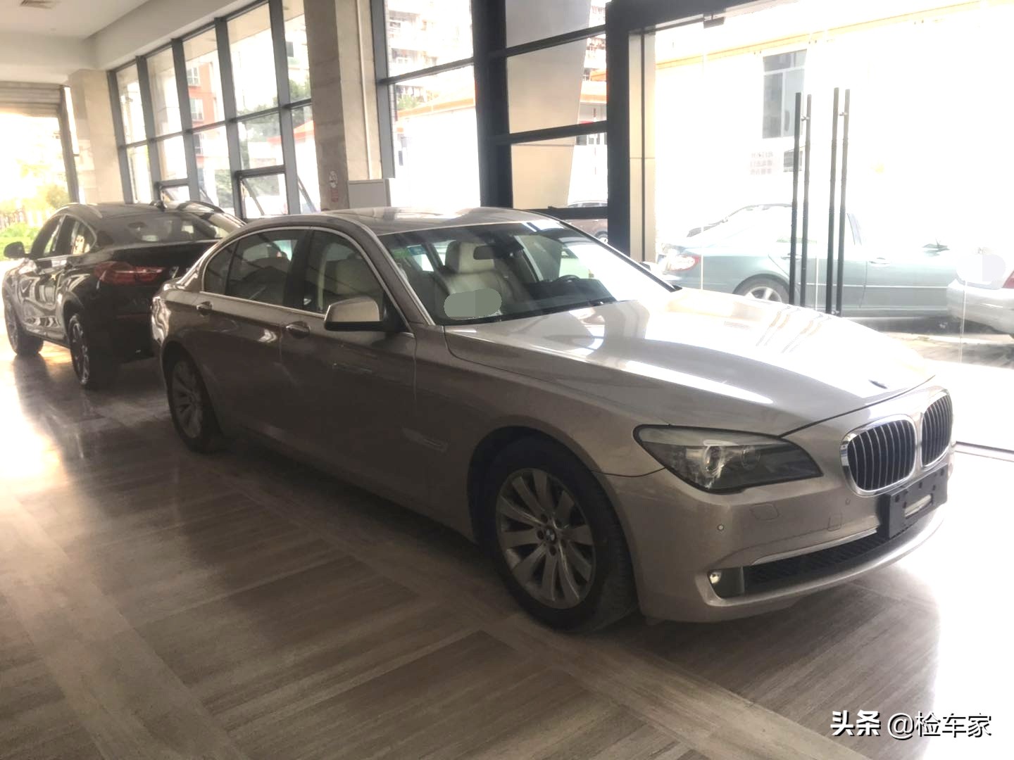 跑了40万公里的宝马740,开了5年的宝马740还值多少钱