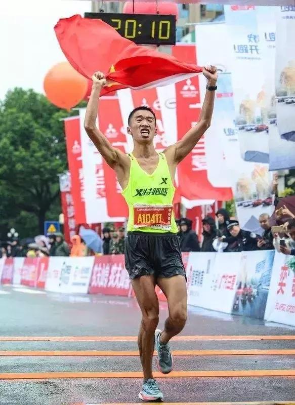 杨定宏董国建李子成同场,杨定宏李子成关系