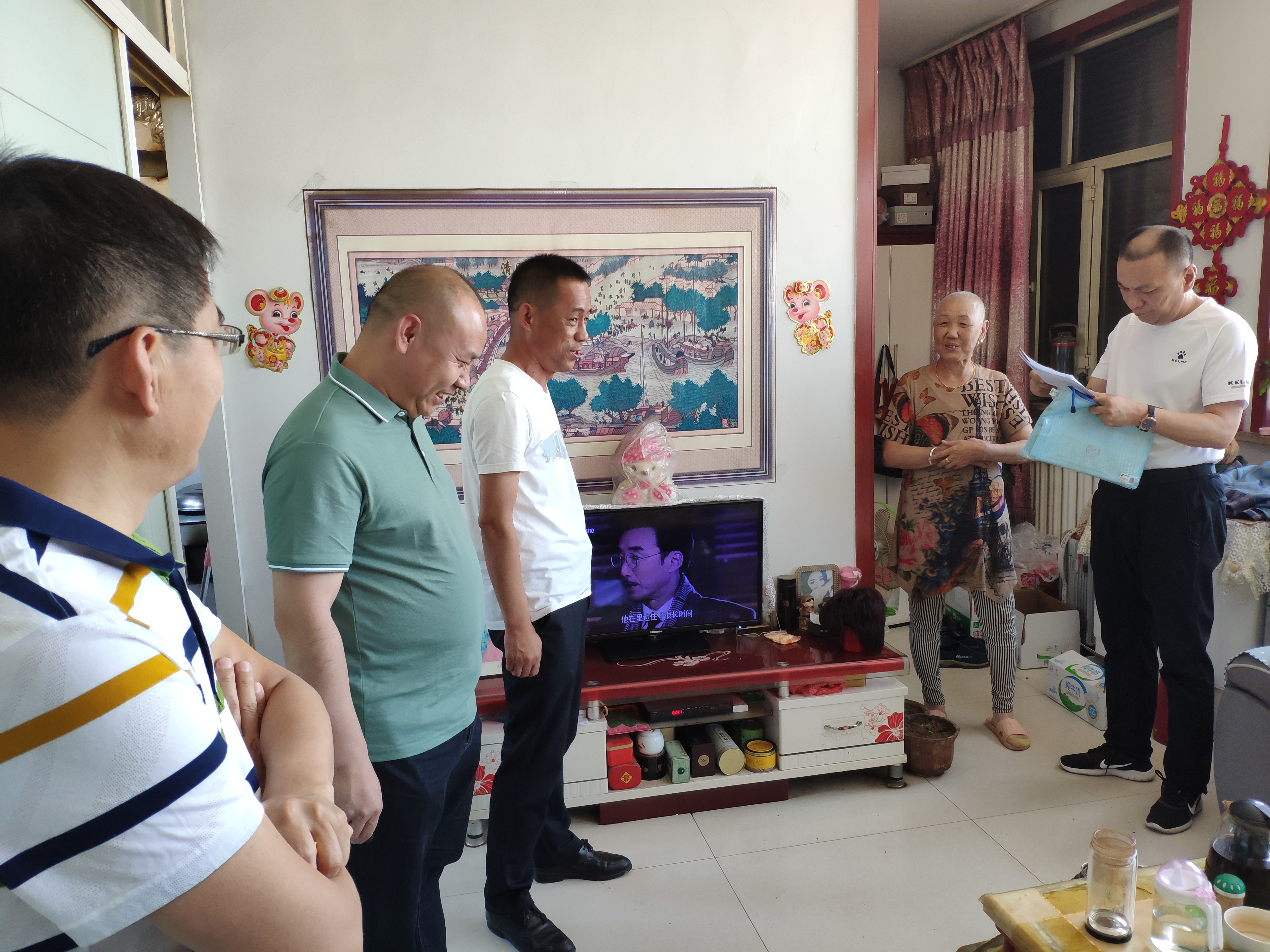 彩线轻缠红玉臂下一句,彩线轻缠红玉臂古诗