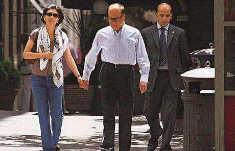 李嘉诚投资房产的真实成本,李嘉诚在中国房地产赚了多少钱