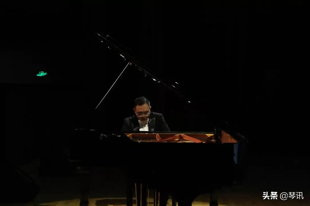 恺撒堡艺术家陈韵劼,恺撒堡艺术家钢琴演奏视频