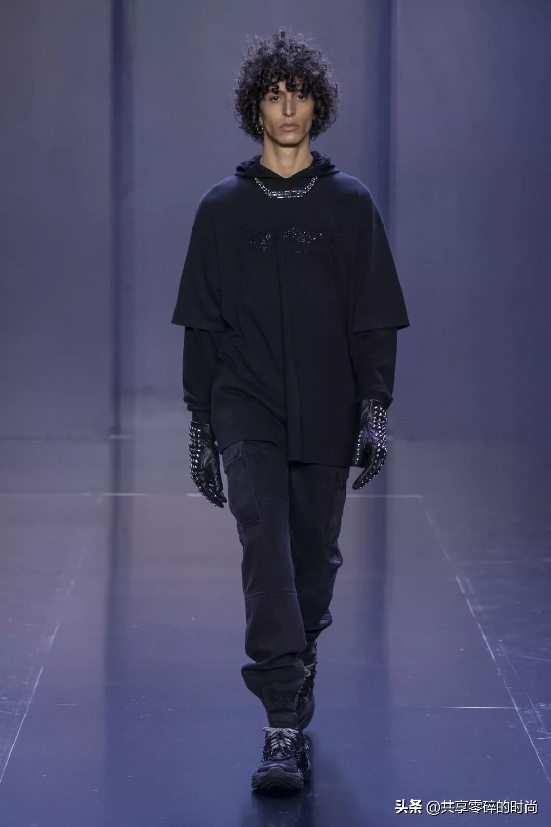 太平鸟夏装时尚穿搭,太平鸟秀场时装周2024秋冬