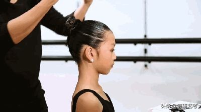 舞蹈怎么盘头盘得又好看又结实,盘头怎么盘舞蹈