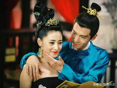 网剧逆袭一口气看完,大量网剧逆袭上位你会看吗