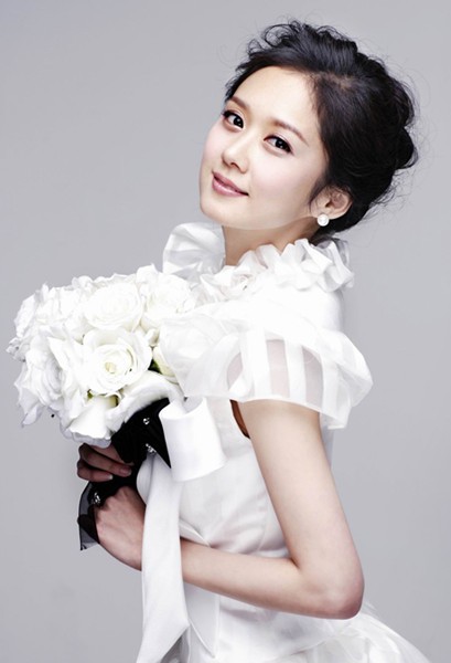 “刁蛮公主”张娜拉,献歌奥运,误谈圈钱被封杀,40岁想嫁中国