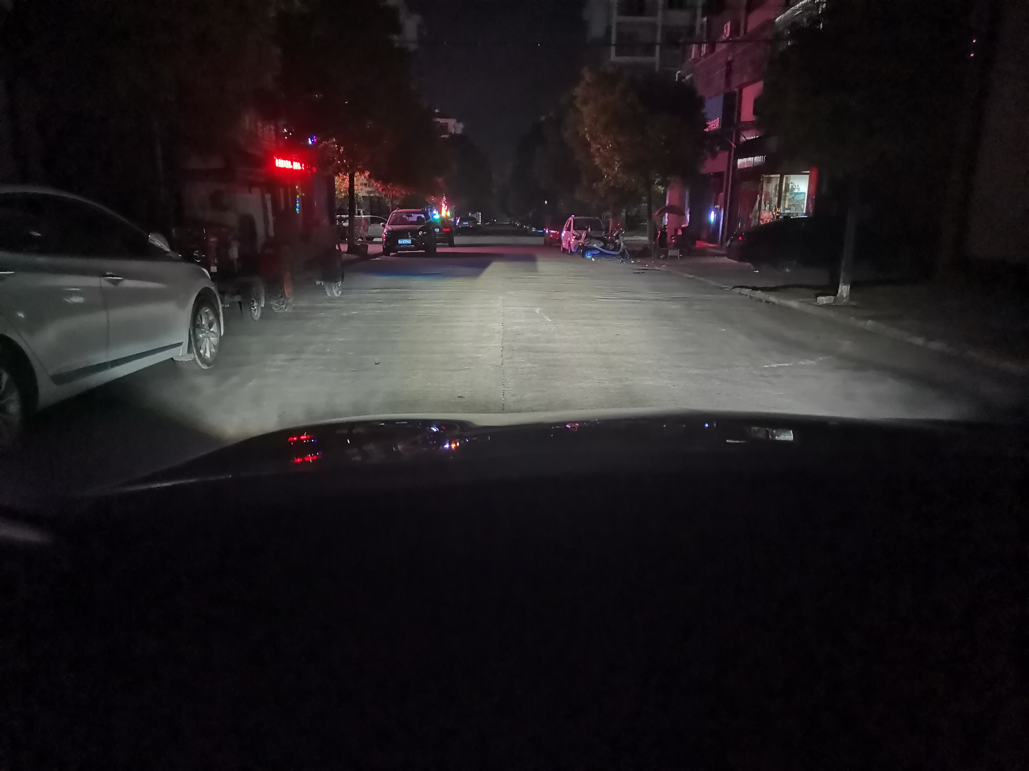 自己动手迈锐宝换氙气灯,英朗换氙气灯教程