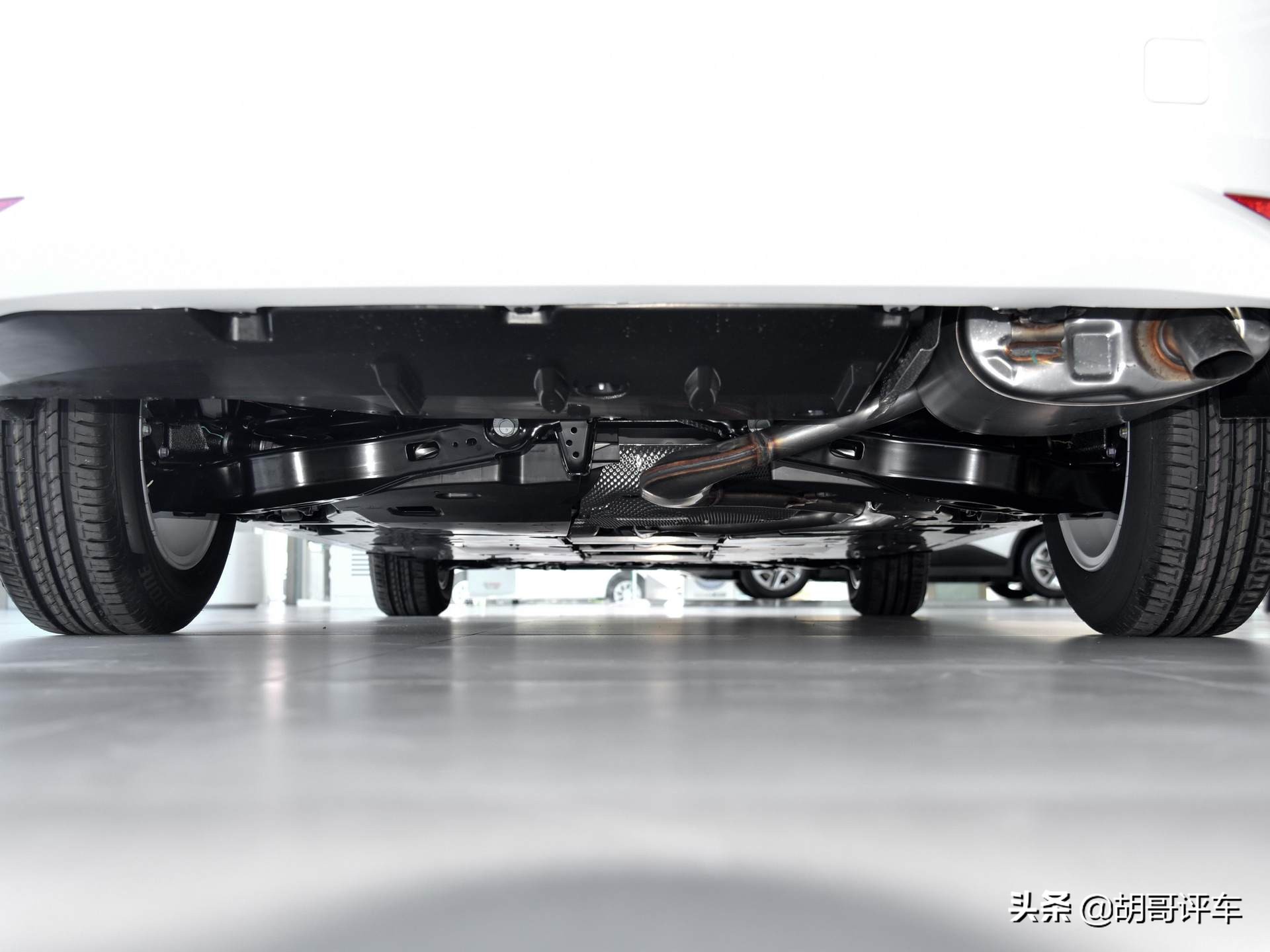 丰田卡罗拉和花冠哪个省油,好车不贵经济实惠丰田卡罗拉