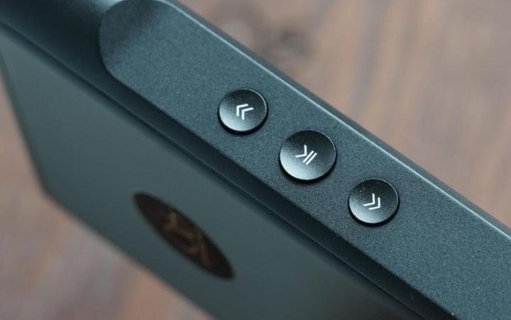 拥有一台苹果手机和华为手机,又一款华为手机新机