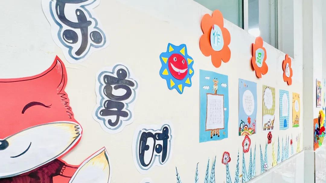 学校即将开展最美教师评选活动,我眼中的最美校园