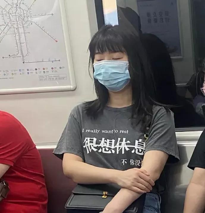 姣旇緝楂樼骇鐨勬湇瑁卻logan,闈炲父浣庤皟鐨剆logan琛ｆ湇