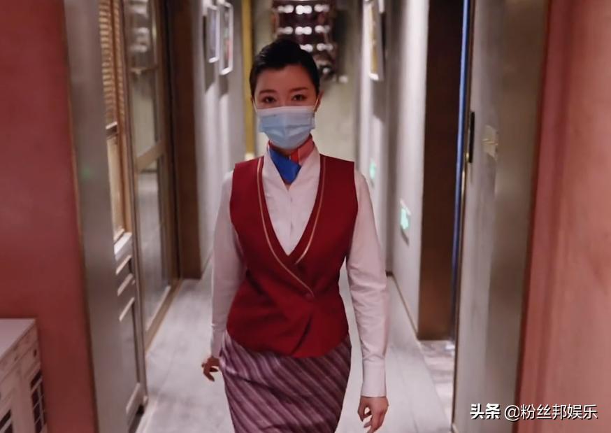 杭州郑女士自曝职业，原来是南航的空姐，疑似背后有专业团队