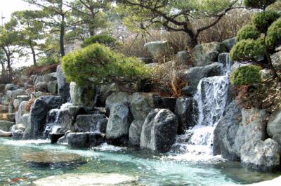 夜半书灯丨毛*东泽**诗词中的赤橙黄绿