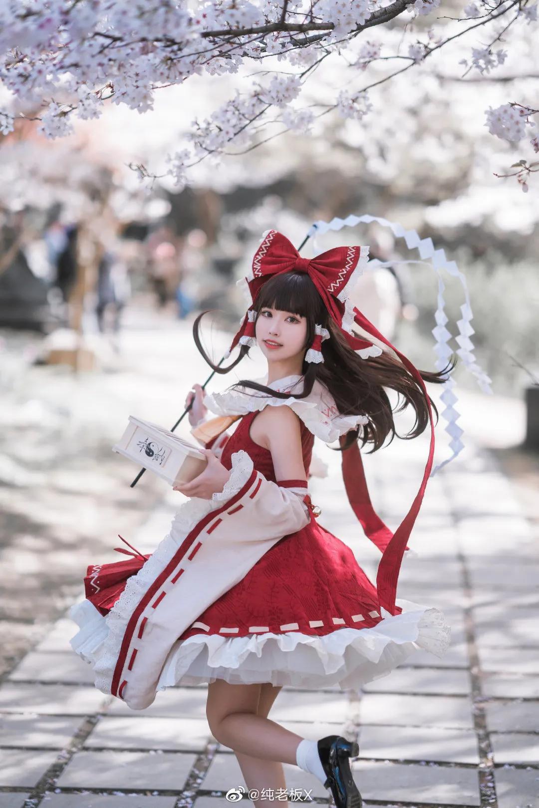 鐏垫ⅵ宸コcos缁垮瓙,鐏垫ⅵ宸コcos