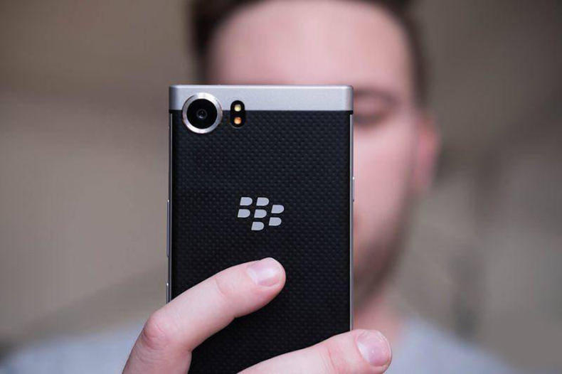 黑莓手机是如何走向衰落,黑莓还会出新手机吗