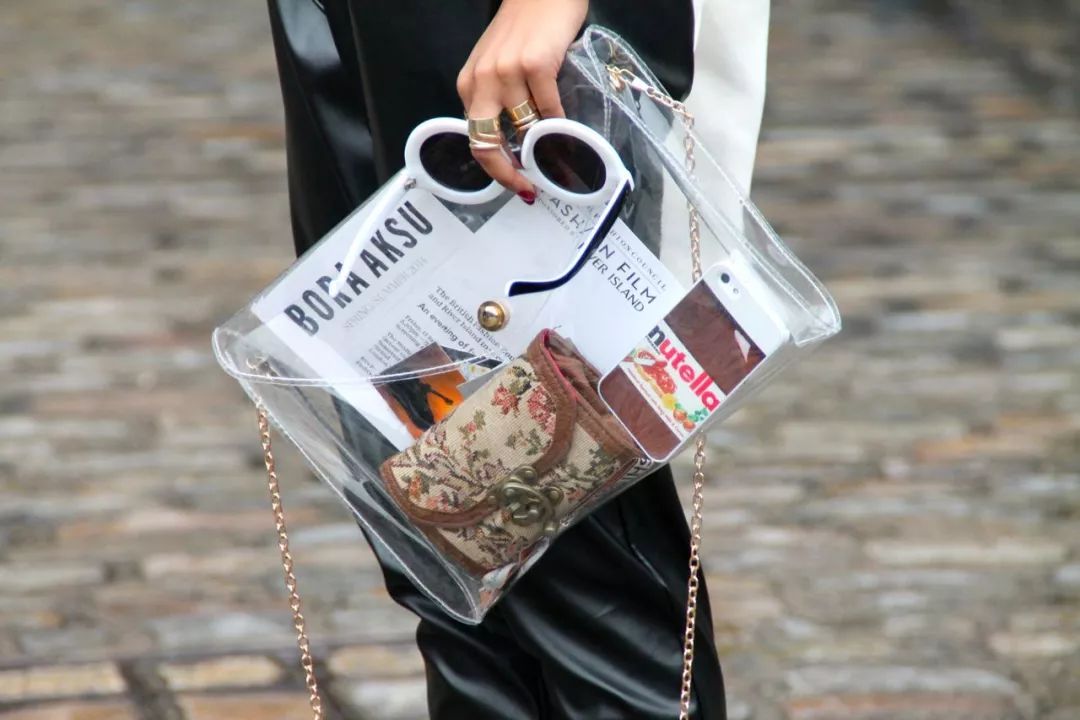 怎么挑选一款适合自己的包包,包包怎么选好看