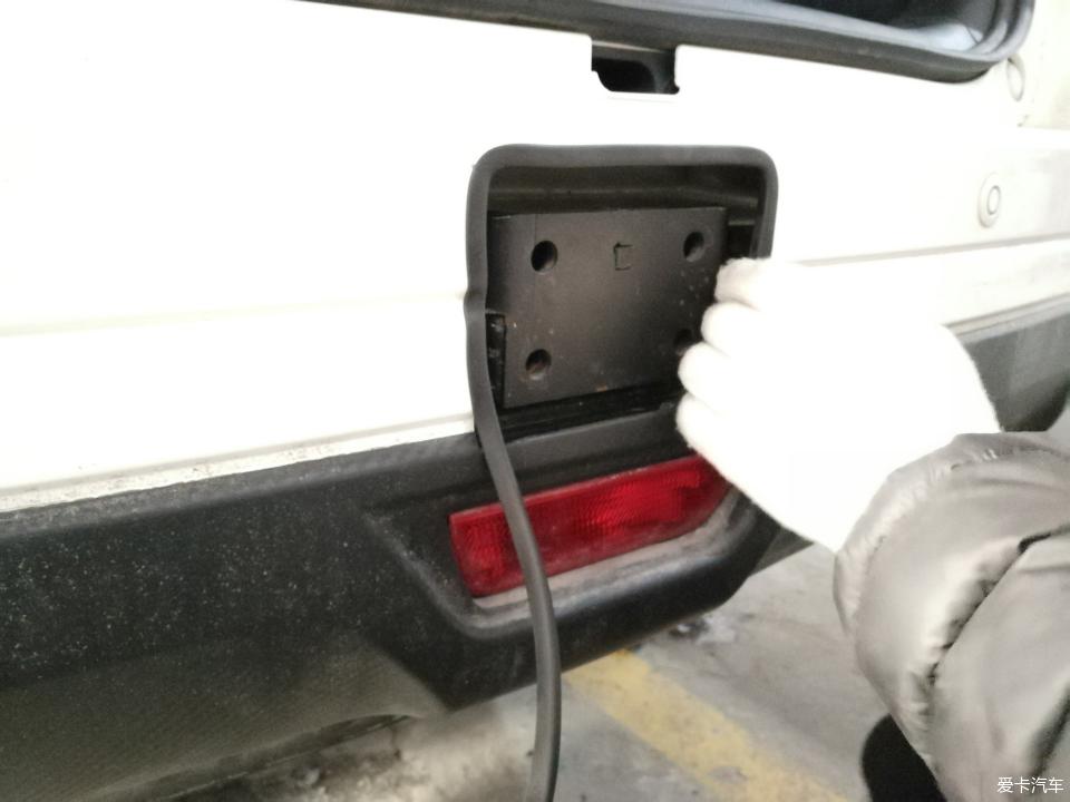 途达2021款2.5t柴油版越野视频,2021款途达四驱七座越野视频