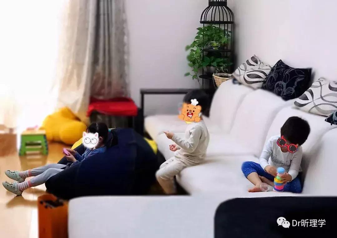 孩子沉迷ipad的短片,孩子沉迷ipad