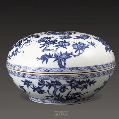 瓷上繁花|水仙：寒香寂寞动冰肌