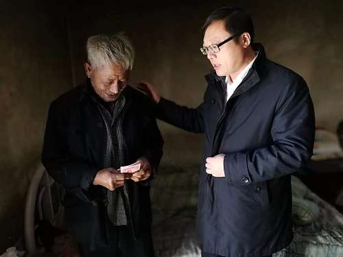 千里扶贫不了情！留坝挂职副县长的“毕业季”是这样度过的……