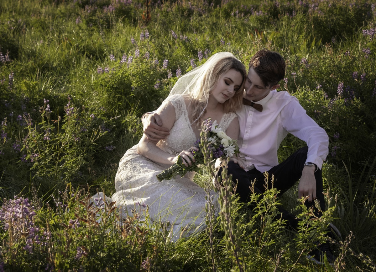 如何不动声色吸引女生,如何不动声色吸引男人