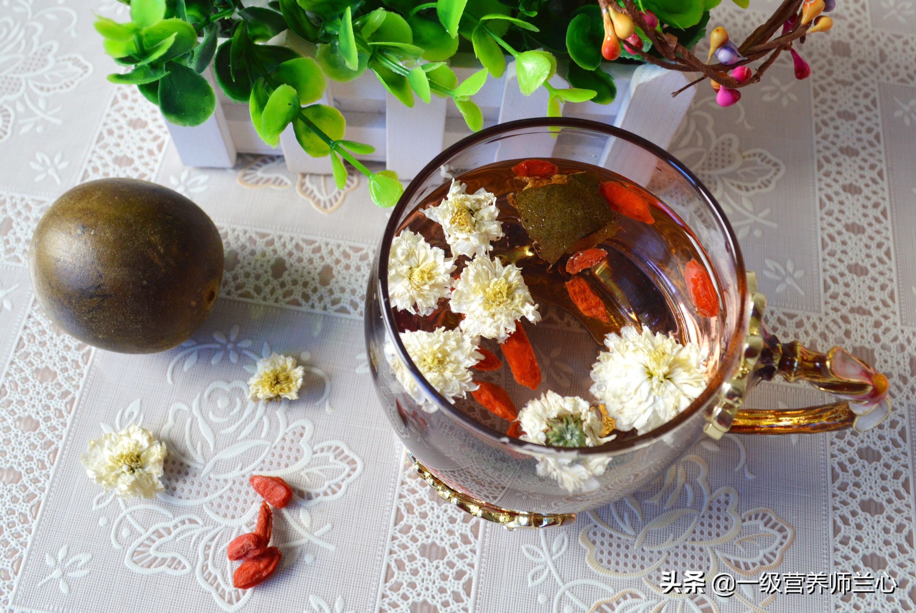 春天喝什么花茶对人的身体比较好,春天多喝花茶真的能让你美上十倍