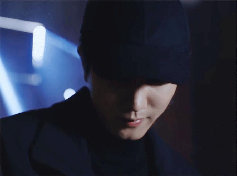 主角不再光芒万丈，我眼中只有万年男二