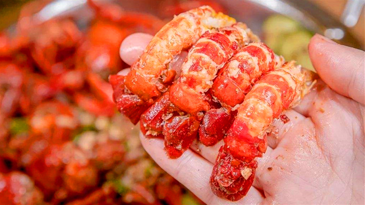 正宗潜江油焖小龙虾的做法,油焖小龙虾用什么油不会油腻