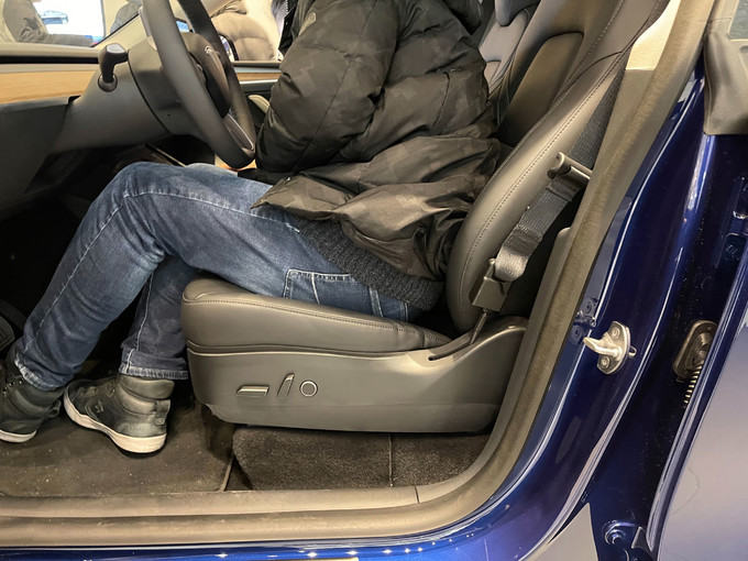 特斯拉modely2022款有几种颜色,特斯拉modelsplaid试驾体验