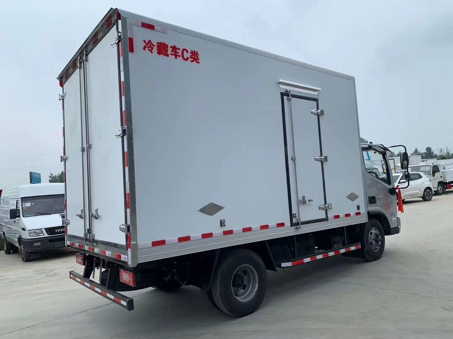 江淮冷藏车和福田冷藏车哪个好,欧马可s1冷藏车4.2