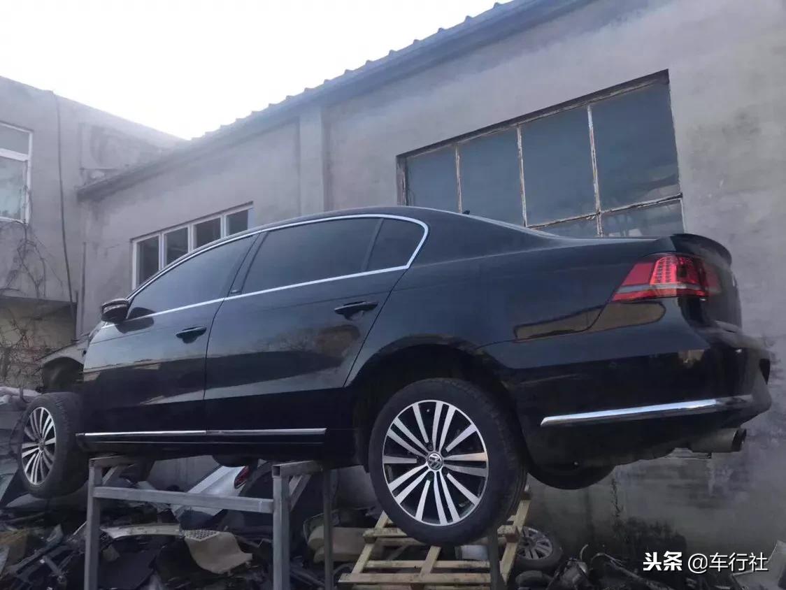 迈腾3.0tv6旗舰版拆发动机,最新六缸3.0迈腾