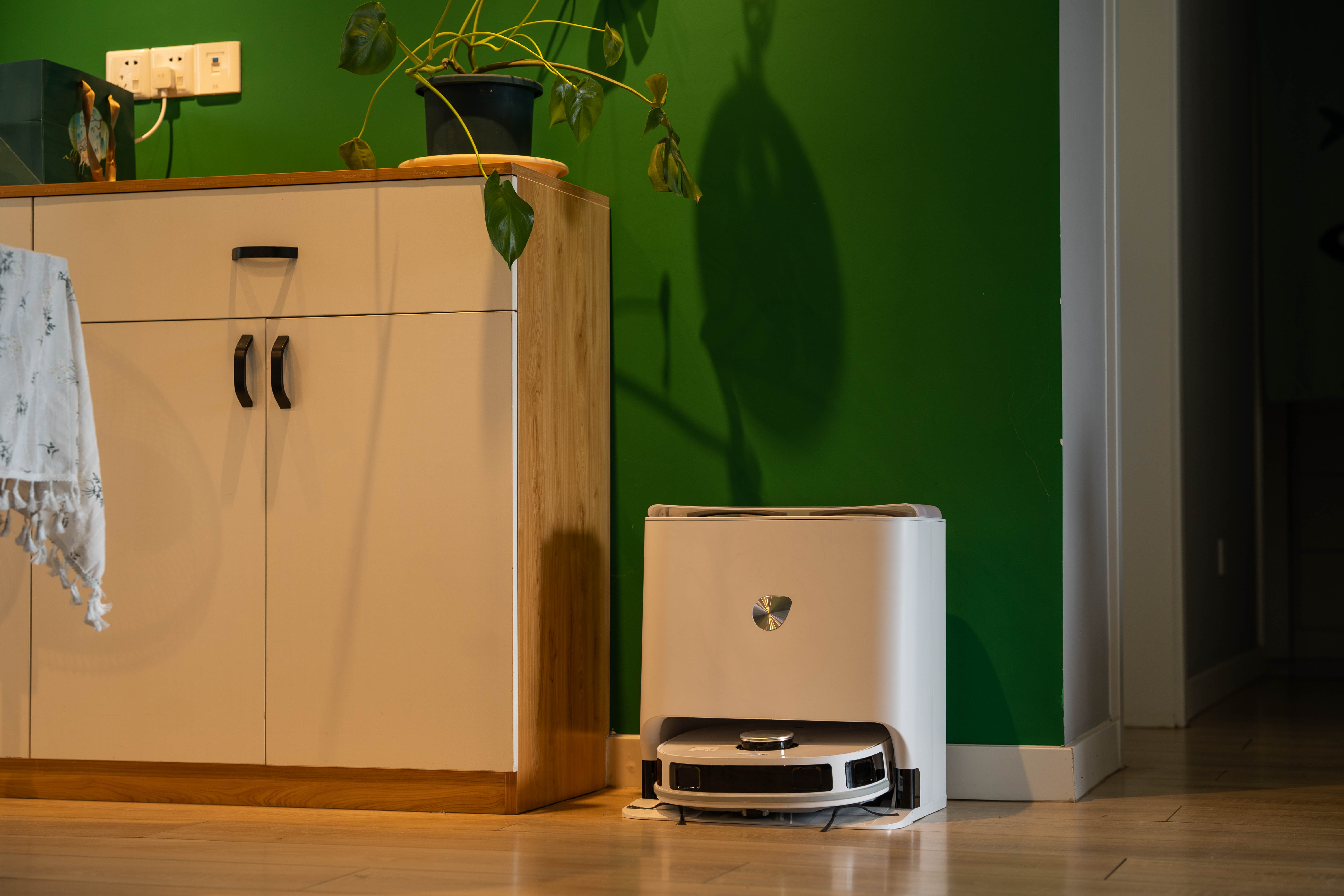 美的扫拖一体机w11测评,美的w11rm2102扫地机器人