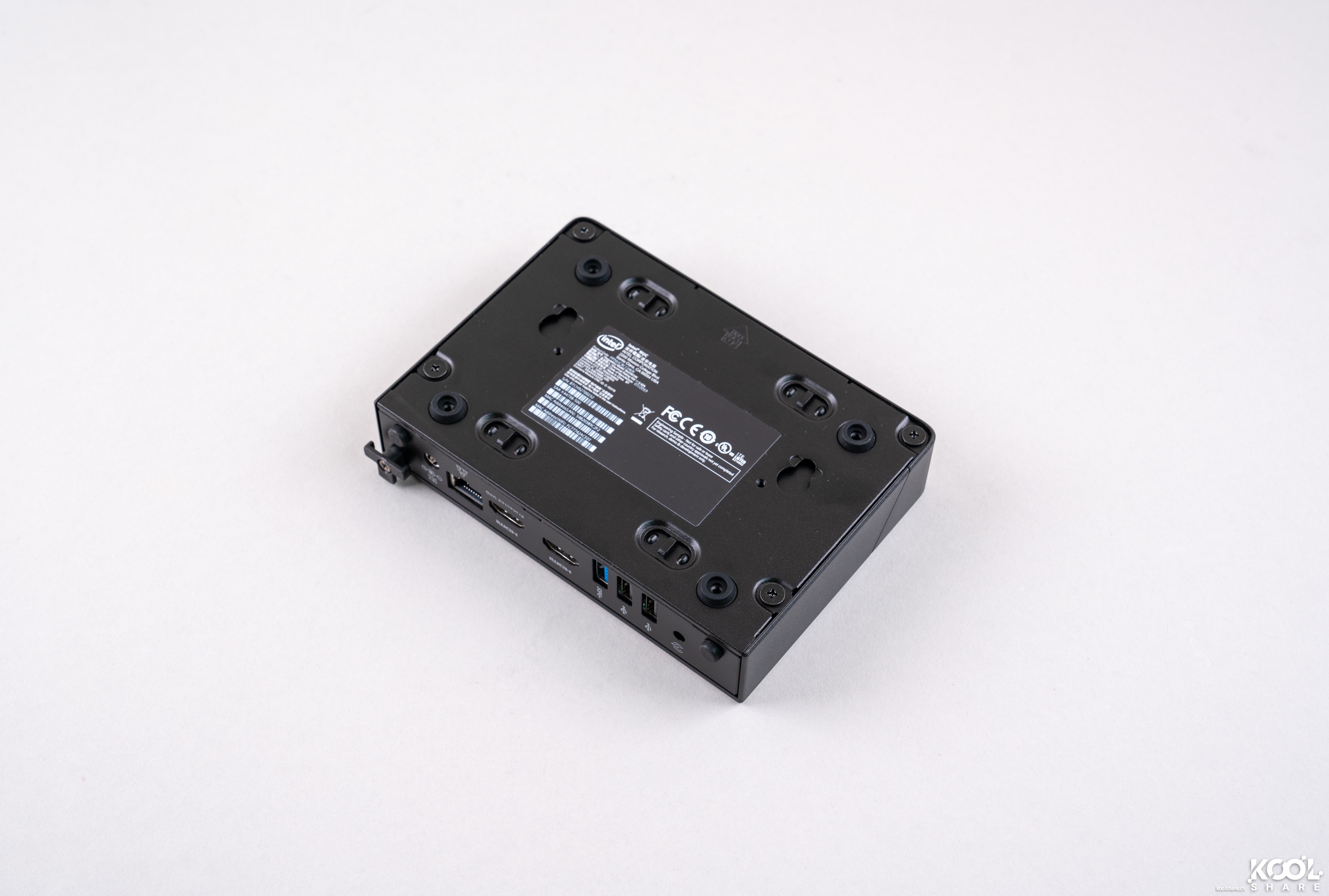 intelnuc8代内存条,intelnuc开箱