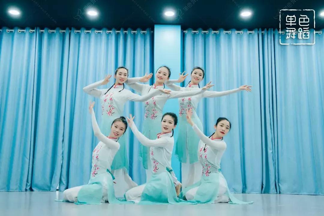 中国舞横追步怎么练习,中四步舞基本步教学口诀