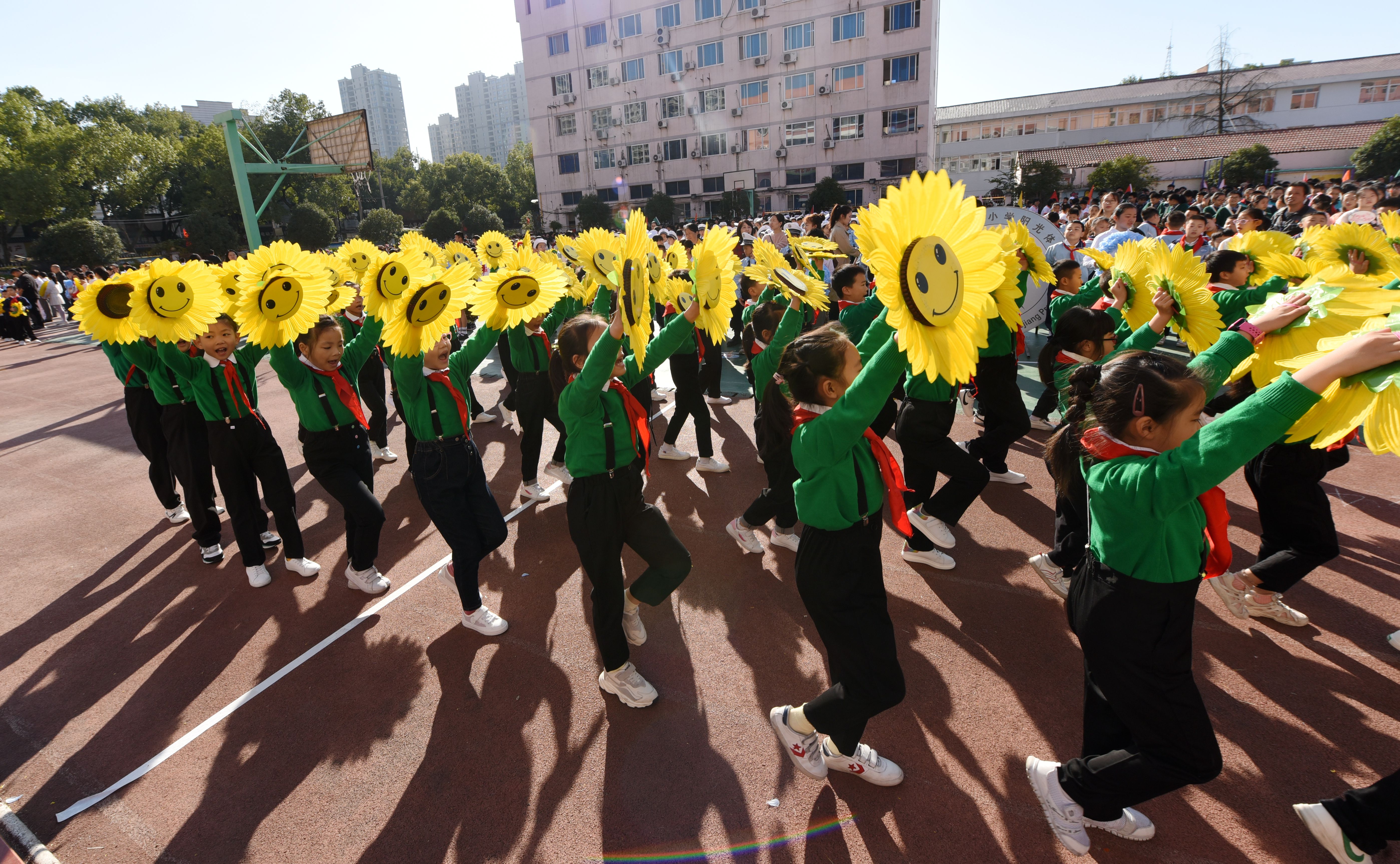 2016年仙居县中小学生运动会,学校运动会开幕式奇葩服装