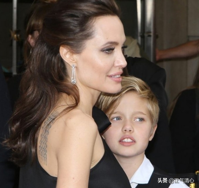 安吉丽娜朱莉女儿希洛在上学吗,安吉丽娜女儿希洛好漂亮