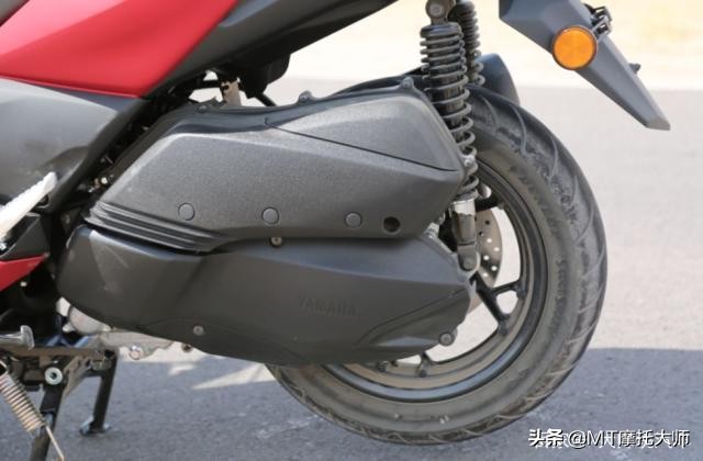 xmax300雅马哈油耗和车重,雅马哈xmax3001.6米