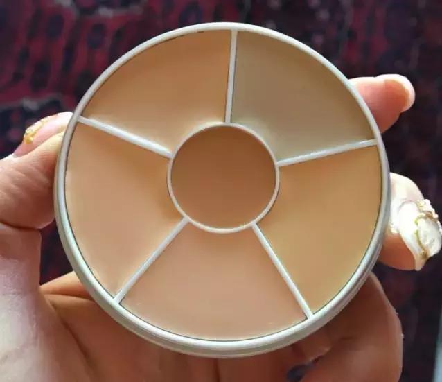 新手买遮瑕膏选择冷调还是暖调,遮瑕膏应该选哪一款