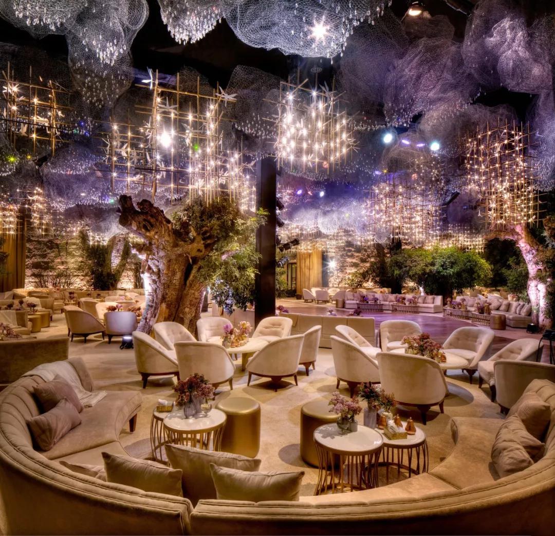 这才是婚礼真正应该有的样子,前院办婚礼后院摆酒席