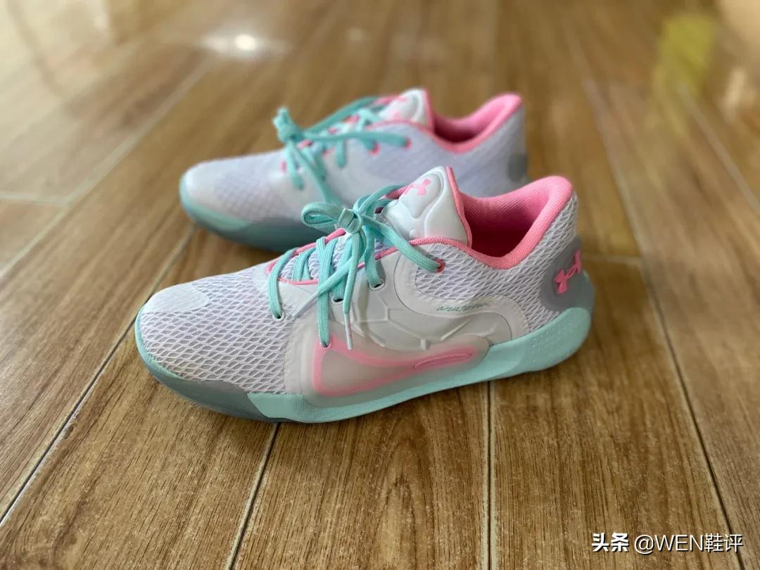 *男猛**必入鞋款?在NBA赛场上出现的“最后”一双UA球鞋值得被铭记