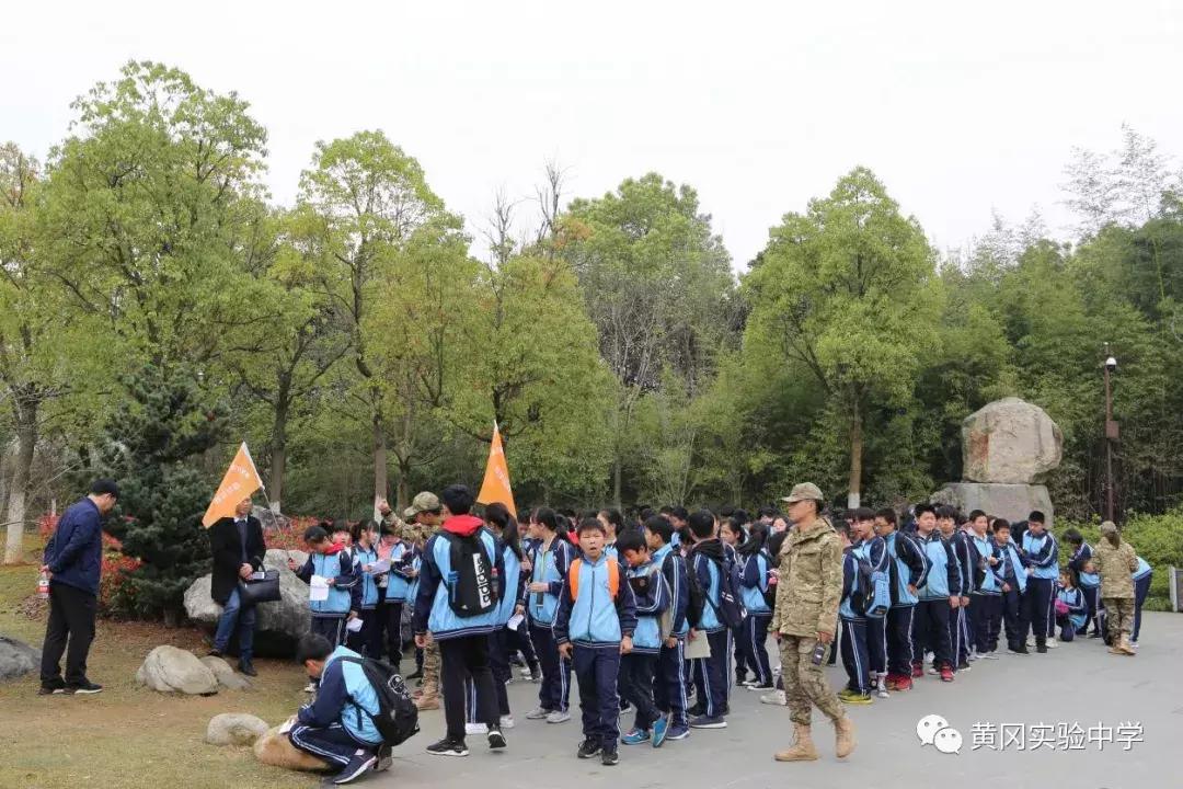 游遗爱、访伊利、观博物，黄冈实验中学的研学实践课不一般