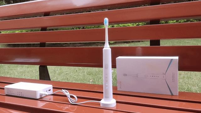 带三万毫安的充电宝能上高铁吗,带3万的充电宝坐地铁