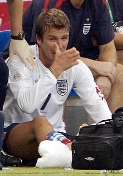 足坛十大感人催泪瞬间,足坛十大感动催泪视频