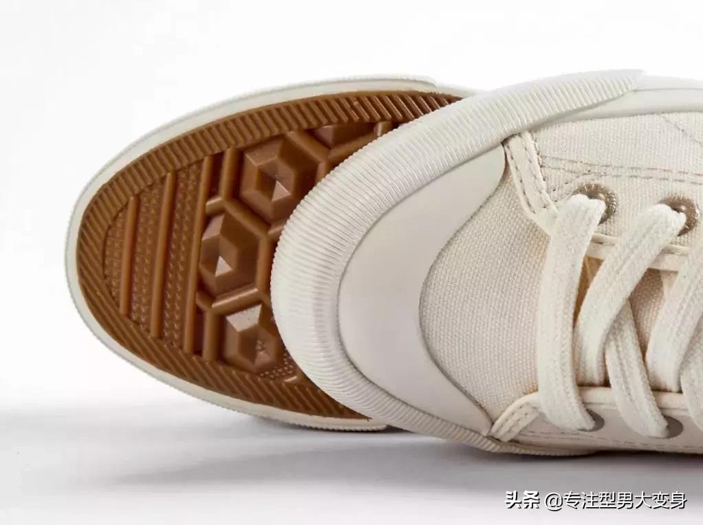 情侣硫化鞋排行榜！范斯鸳鸯鞋、飞跃糖果鞋、GXG透视鞋