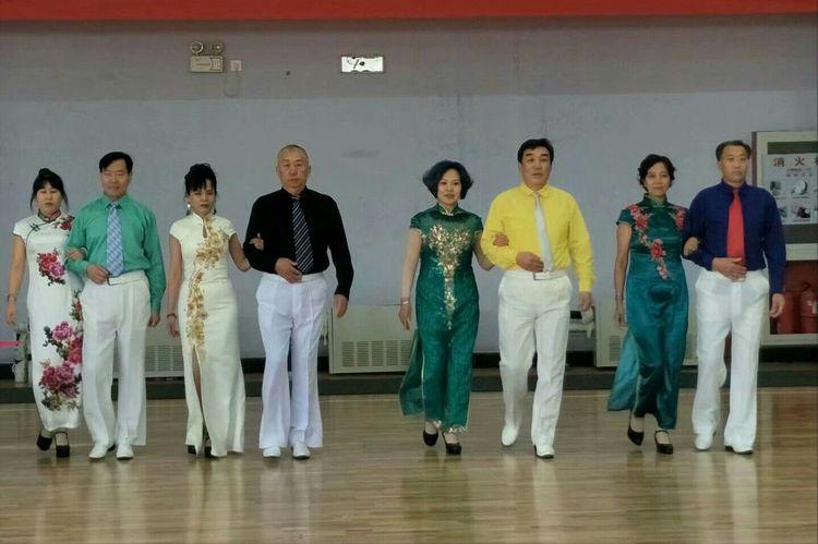 百合艺术团舞蹈视频,百合镇舞蹈队表演视频
