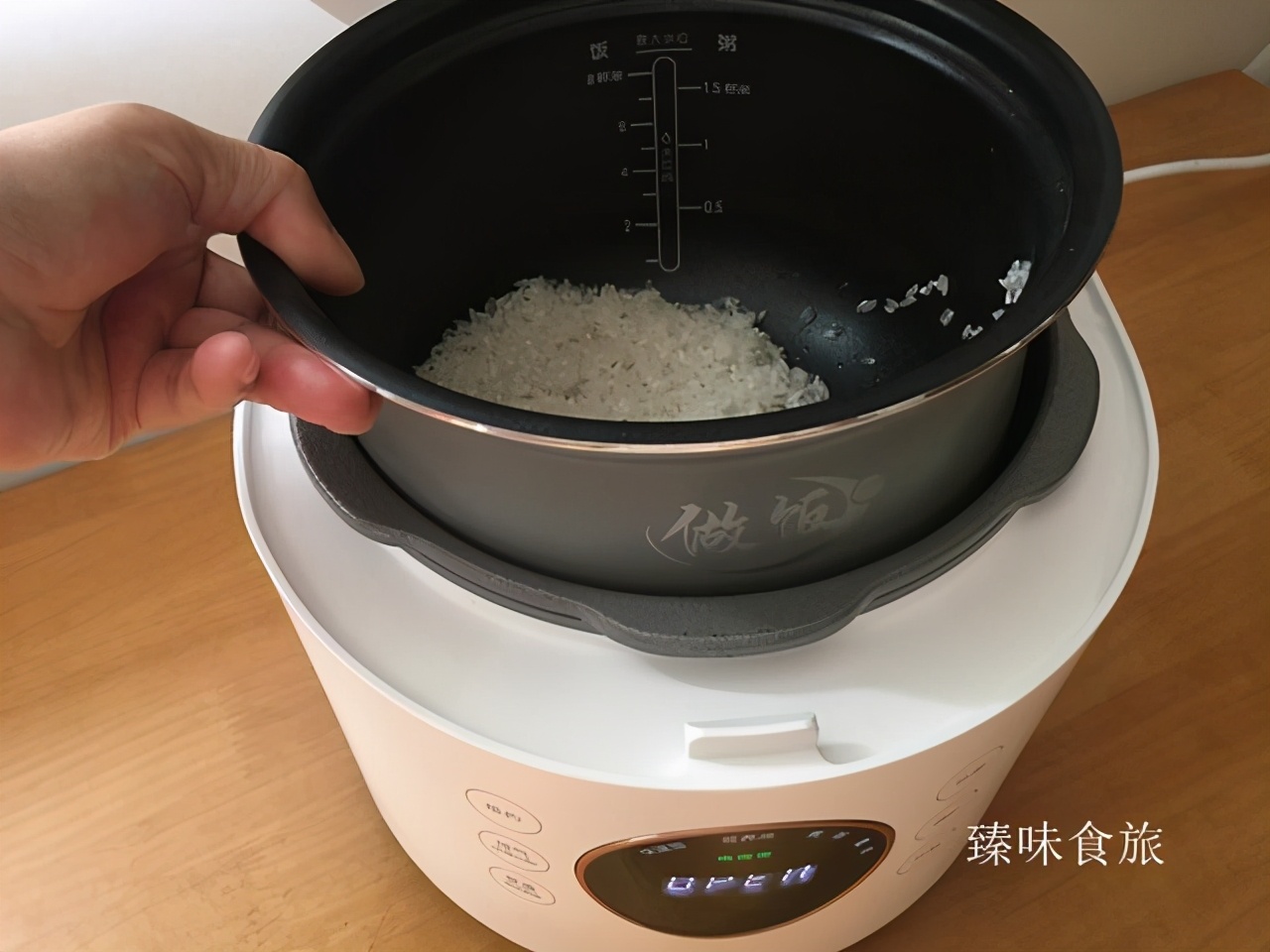 正宗米饭卷配方及做法,简易的米饭卷做法