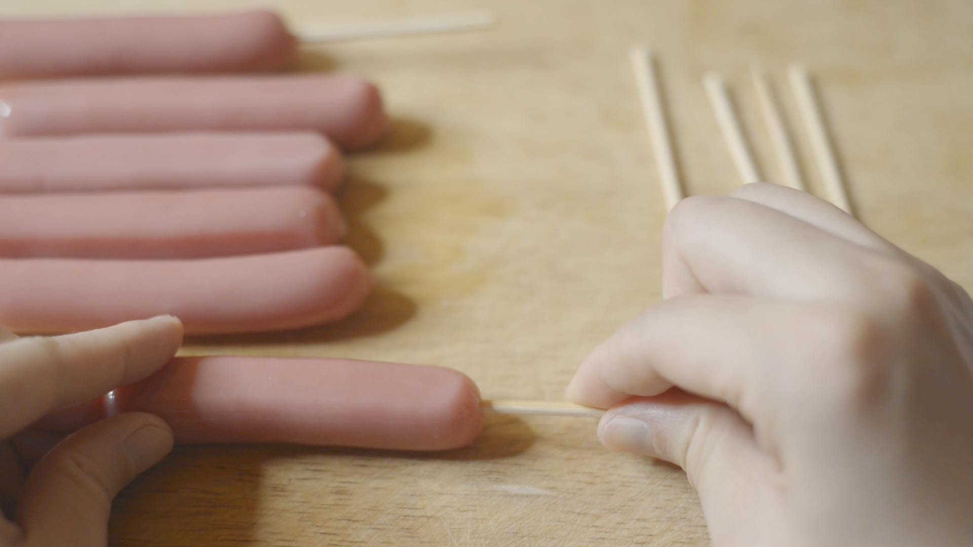 炸鸡排三明治、炸香肠怎么做，炸过的油处理方法